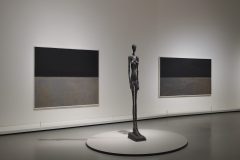  Vista dell'installazione dell'esposizione "Mark Rothko"
